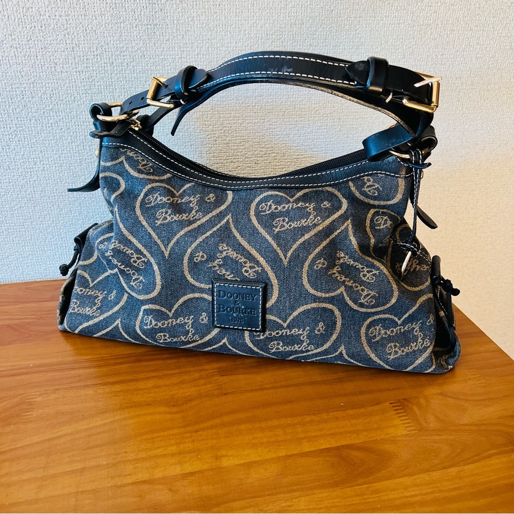 Dooney and bourke  shoulder bag